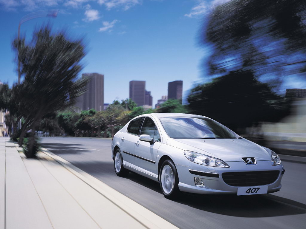 Peugeot 407 2004 007.jpg